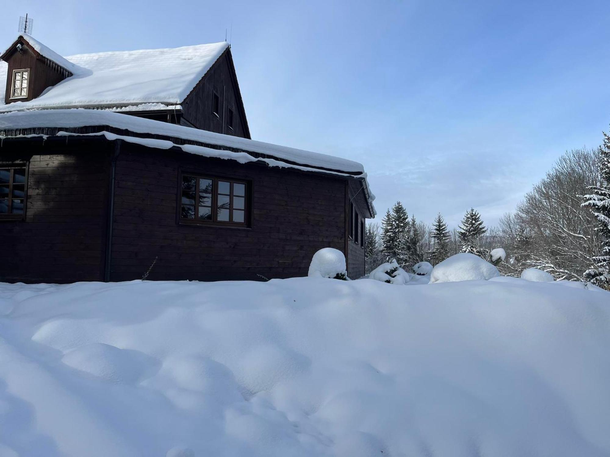 Penzion Harry Na Sjezdovce Krkonose วีโซเก นาด ยิเซโรว์ ภายนอก รูปภาพ