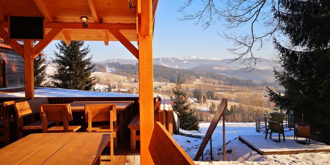 Penzion Harry Na Sjezdovce Krkonose วีโซเก นาด ยิเซโรว์ ภายนอก รูปภาพ